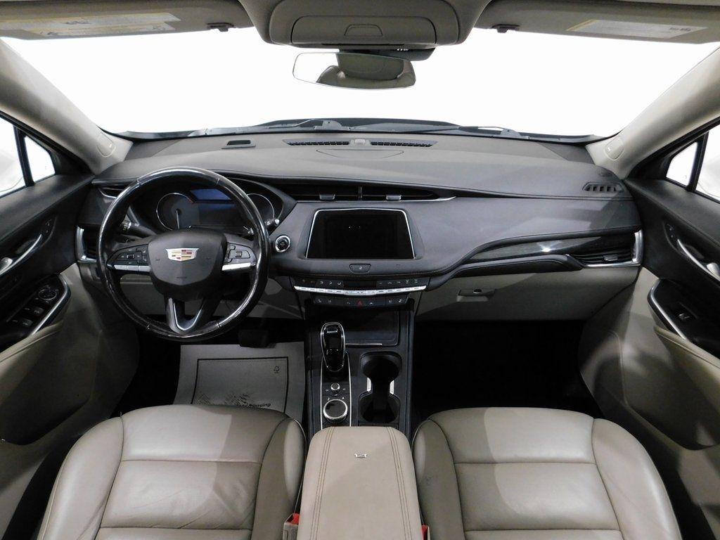 Cadillac XT4 Premium Luxury AWD 2021