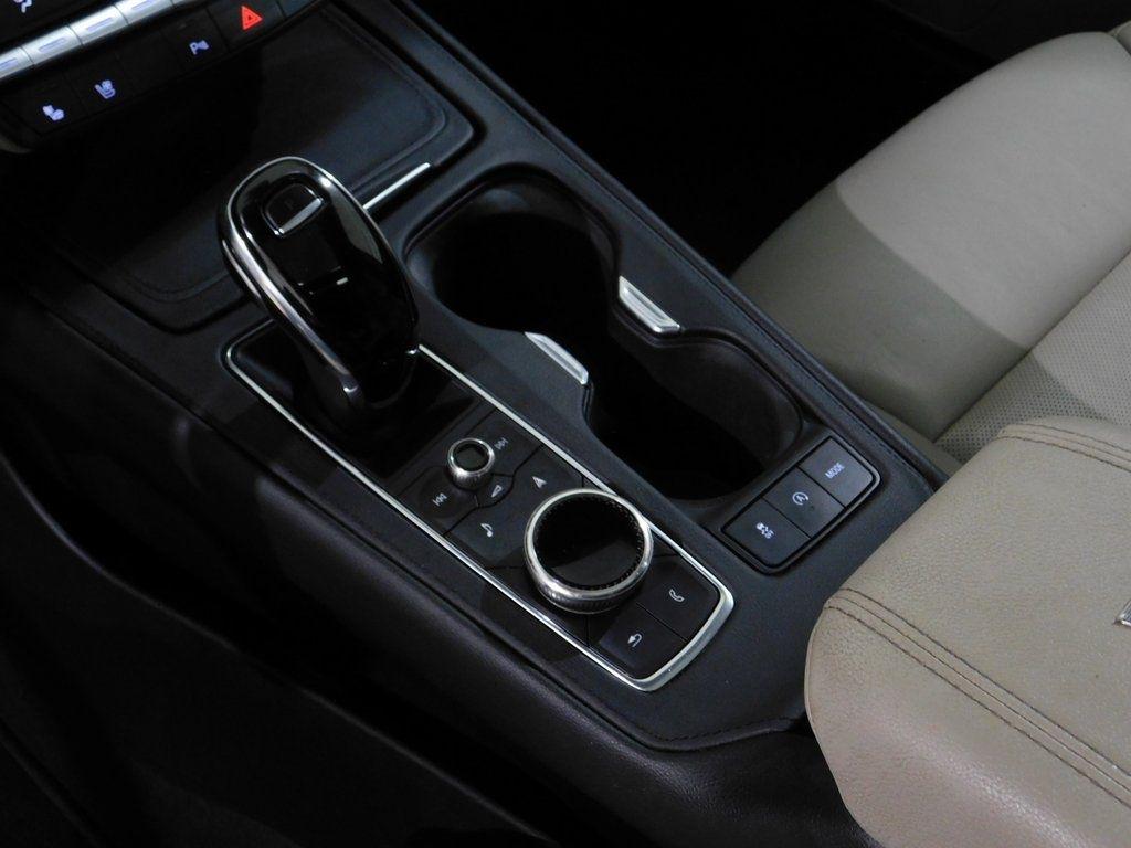 Cadillac XT4 Premium Luxury AWD 2021