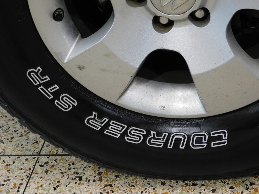 Suzuki Equator Ext Cab 2WD 2010