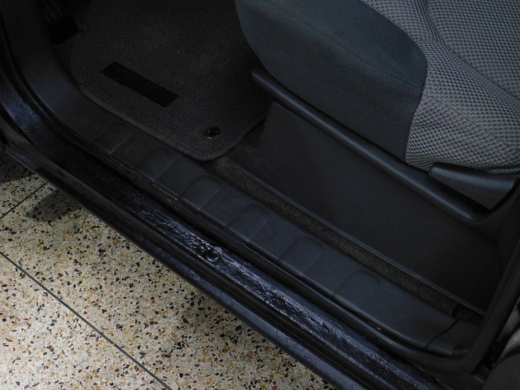 Suzuki Equator Ext Cab 2WD 2010