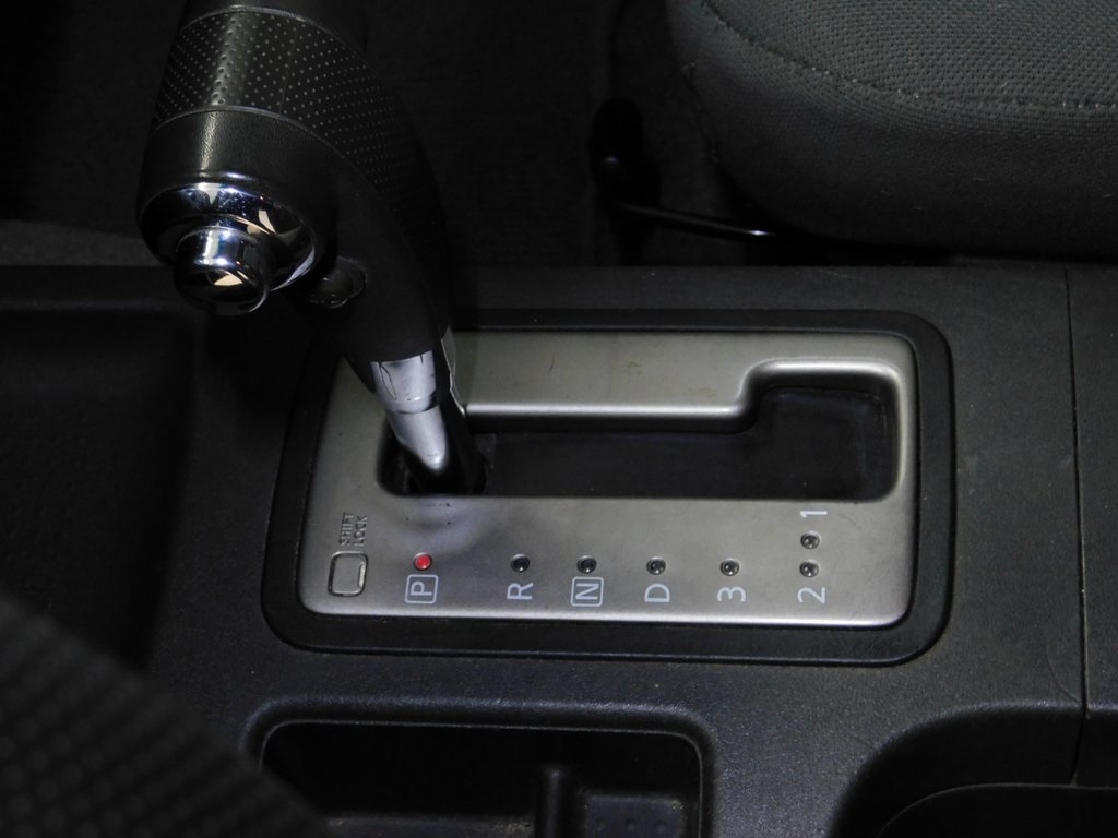 Suzuki Equator Ext Cab 2WD 2010