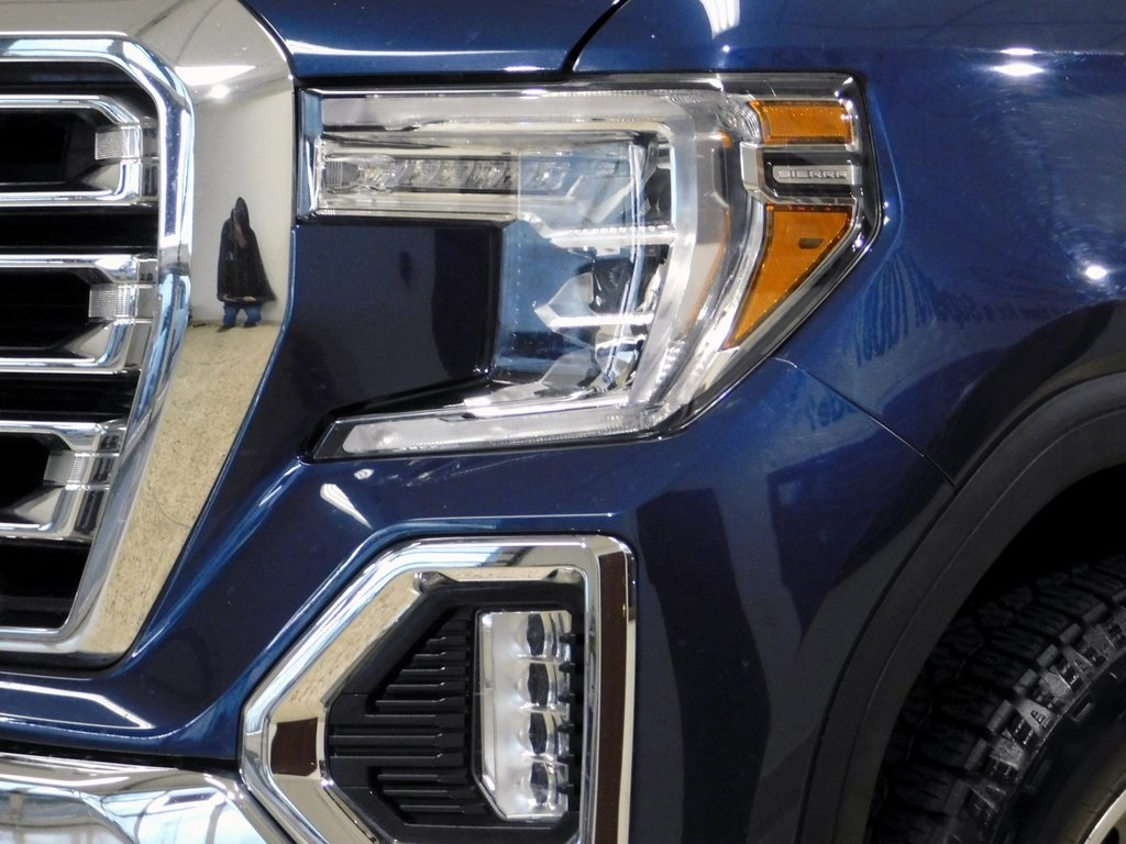 GMC Sierra 1500 SLT Crew Cab Long Box 4WD 2019