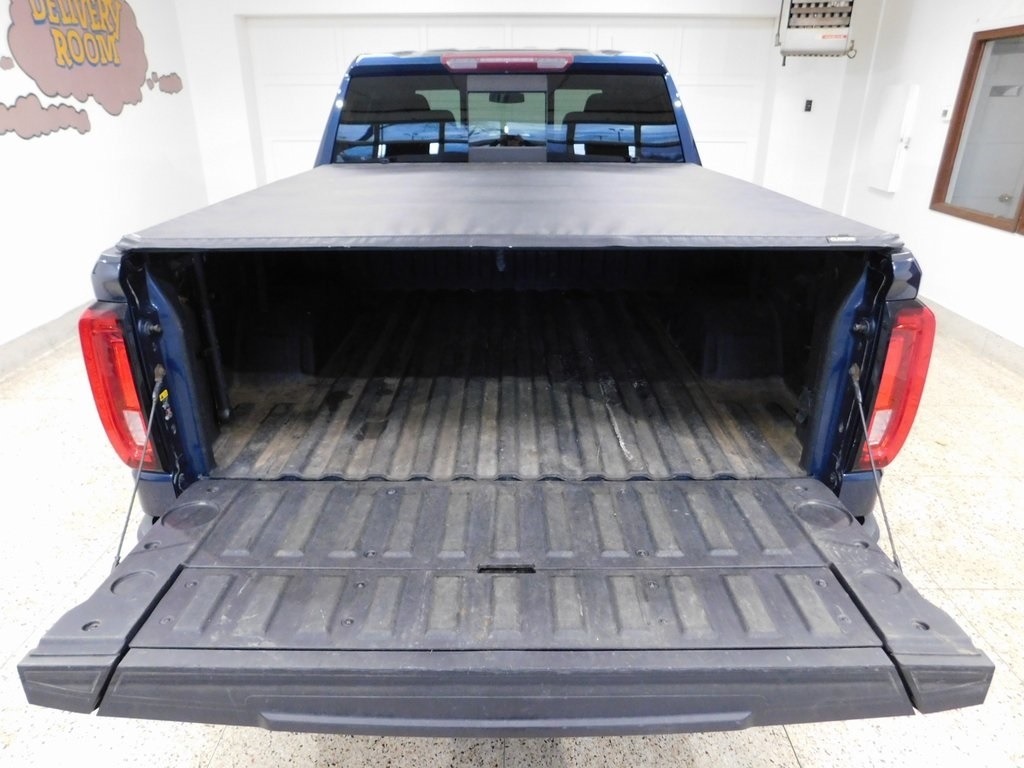 GMC Sierra 1500 SLT Crew Cab Long Box 4WD 2019