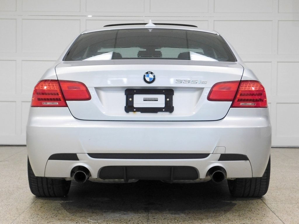 BMW 3-Series 335i Coupe 2011