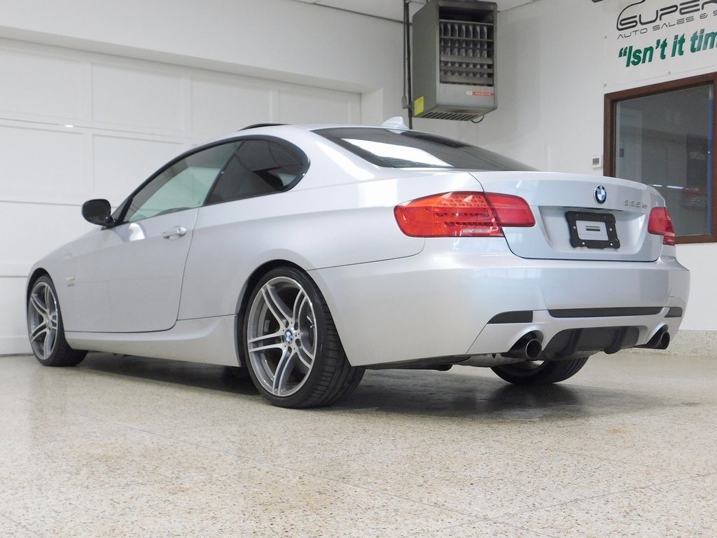 BMW 3-Series 335i Coupe 2011