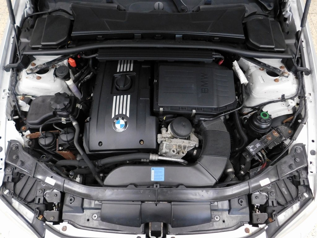 BMW 3-Series 335i Coupe 2011