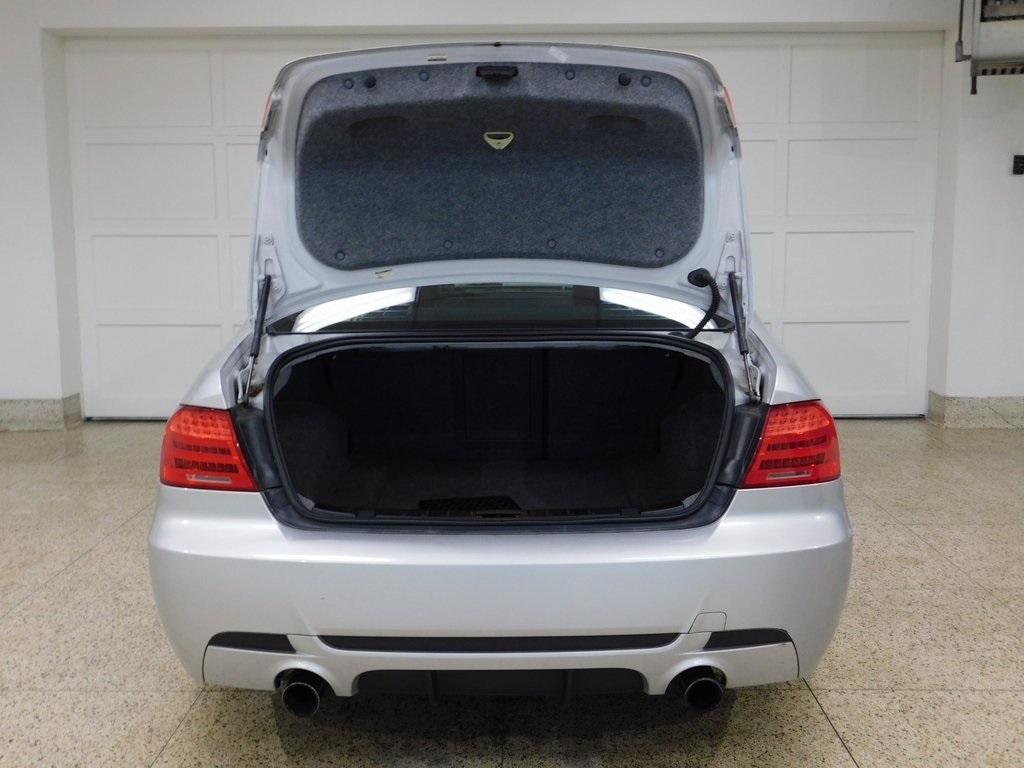 BMW 3-Series 335i Coupe 2011