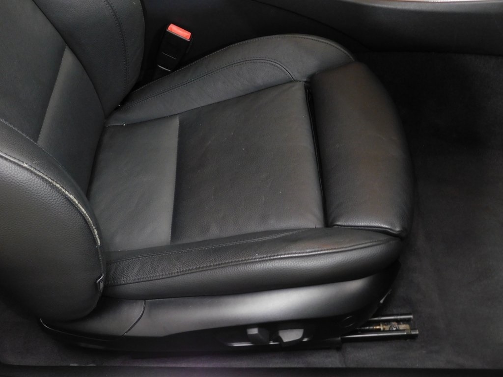 BMW 3-Series 335i Coupe 2011