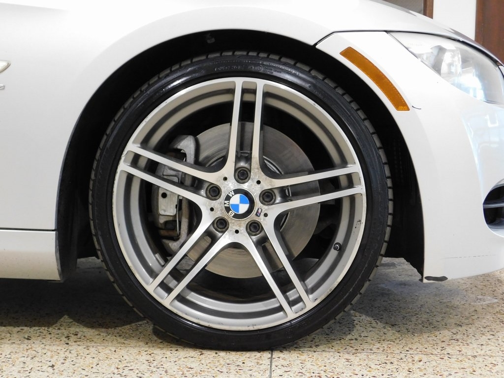 BMW 3-Series 335i Coupe 2011