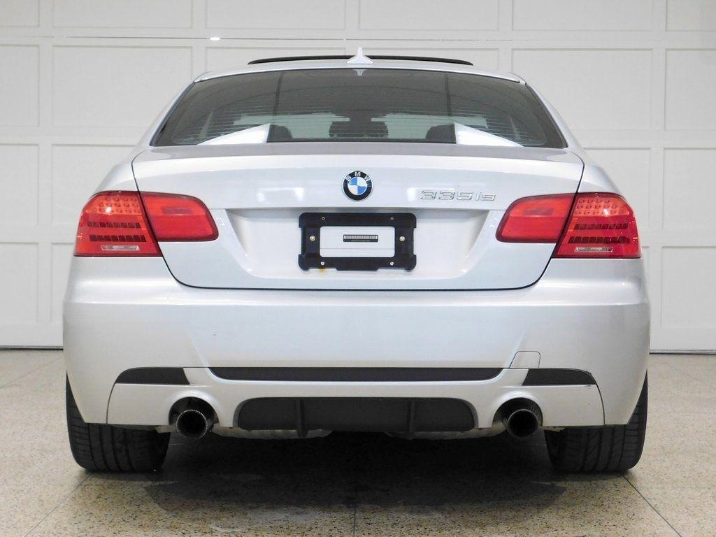 BMW 3-Series 335i Coupe 2011