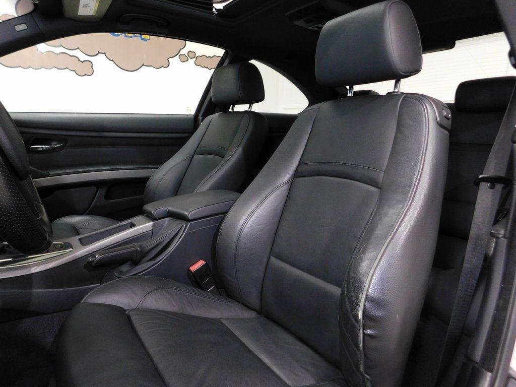 BMW 3-Series 335i Coupe 2011