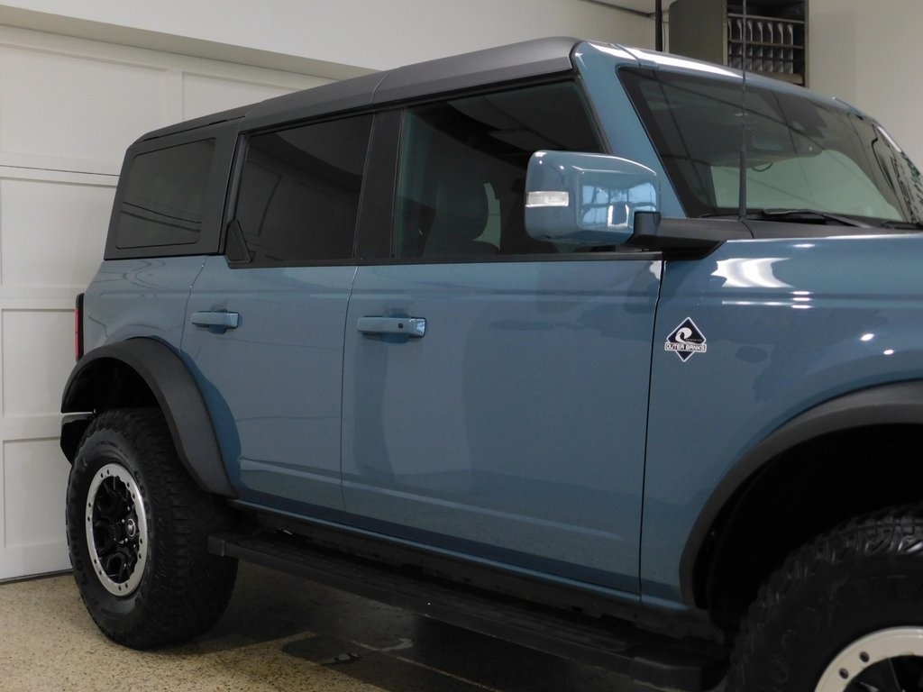 Ford Bronco Outer Banks 4-Door w/Advanced 2022