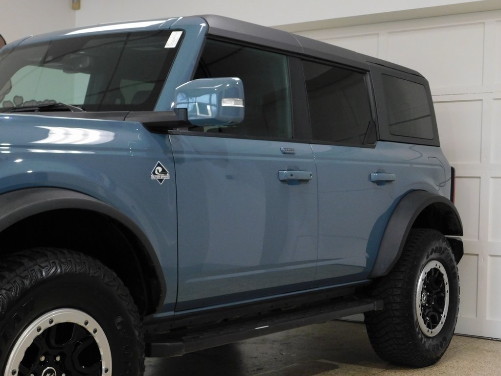 Ford Bronco Outer Banks 4-Door w/Advanced 2022