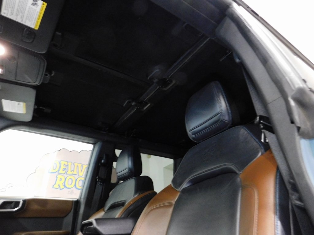 Ford Bronco Outer Banks 4-Door w/Advanced 2022