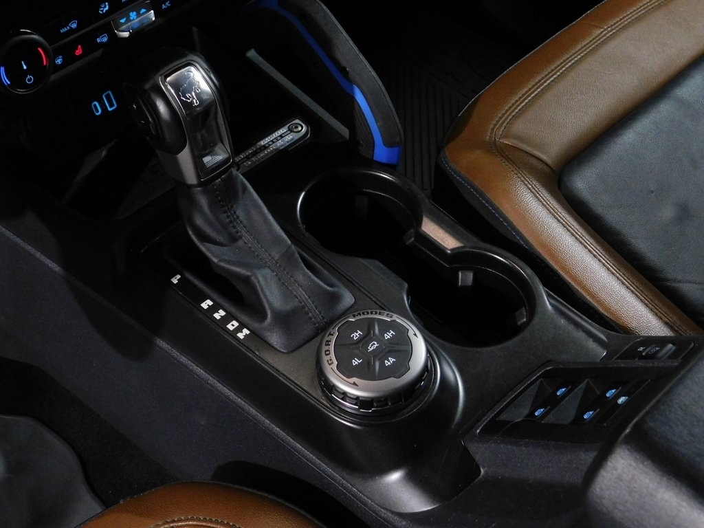 Ford Bronco Outer Banks 4-Door w/Advanced 2022