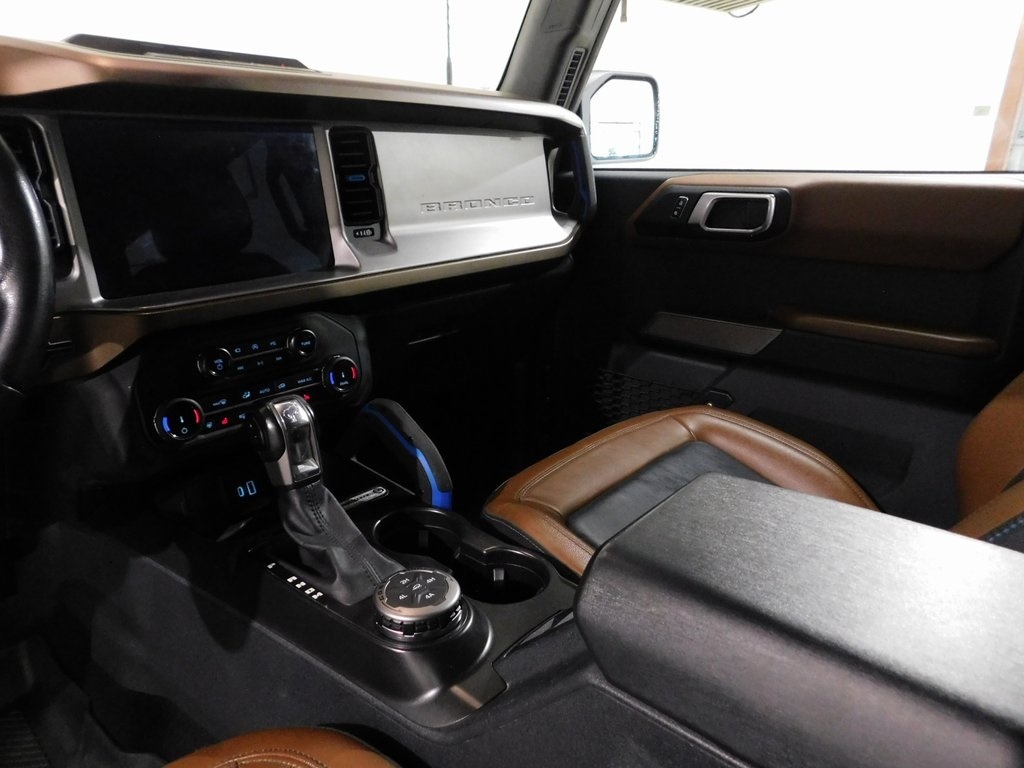 Ford Bronco Outer Banks 4-Door w/Advanced 2022