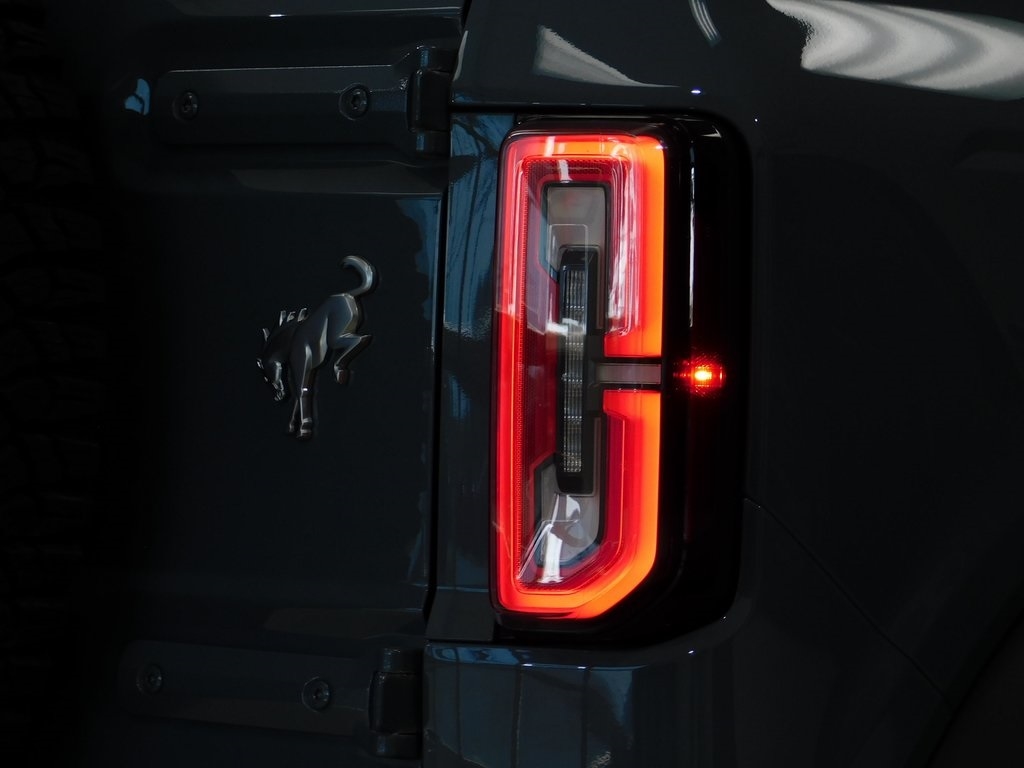 Ford Bronco Outer Banks 4-Door w/Advanced 2022