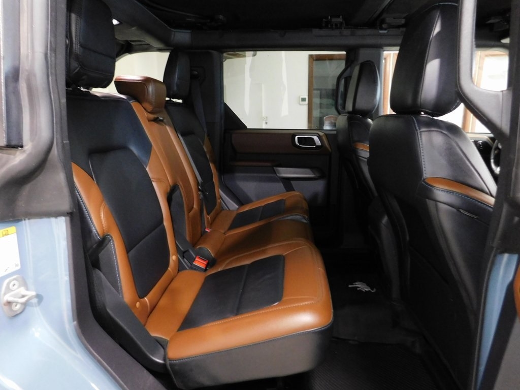 Ford Bronco Outer Banks 4-Door w/Advanced 2022