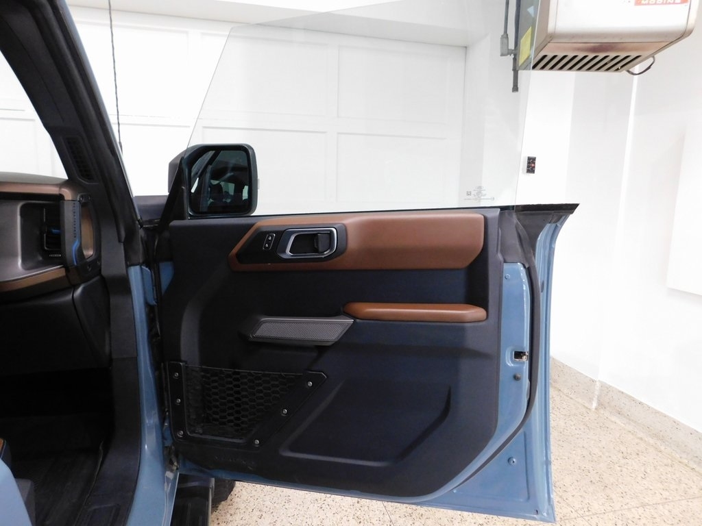 Ford Bronco Outer Banks 4-Door w/Advanced 2022