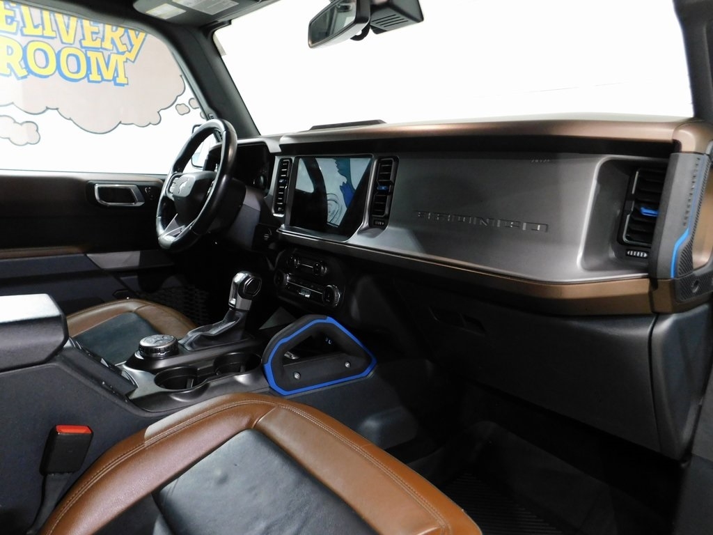 Ford Bronco Outer Banks 4-Door w/Advanced 2022