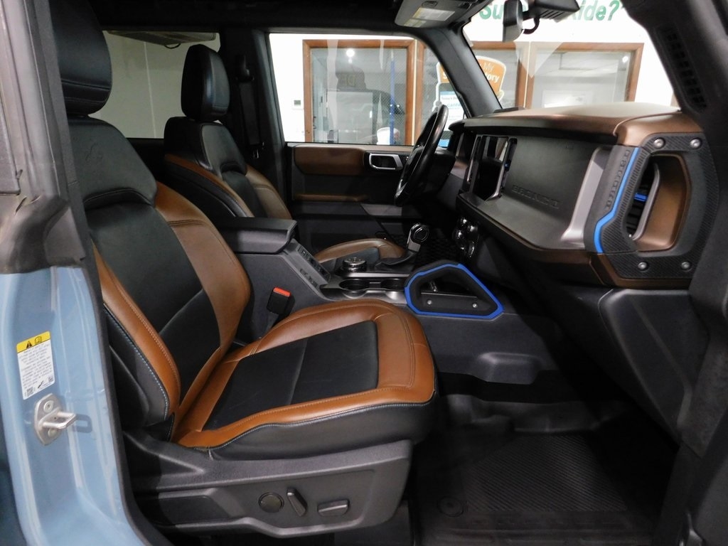 Ford Bronco Outer Banks 4-Door w/Advanced 2022