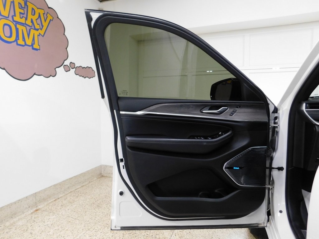 Jeep Grand Cherokee L Overland 4WD 2022