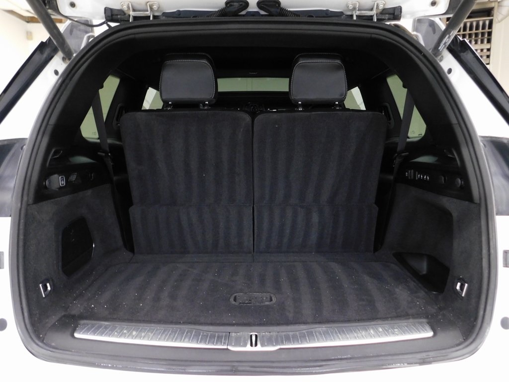 Jeep Grand Cherokee L Overland 4WD 2022