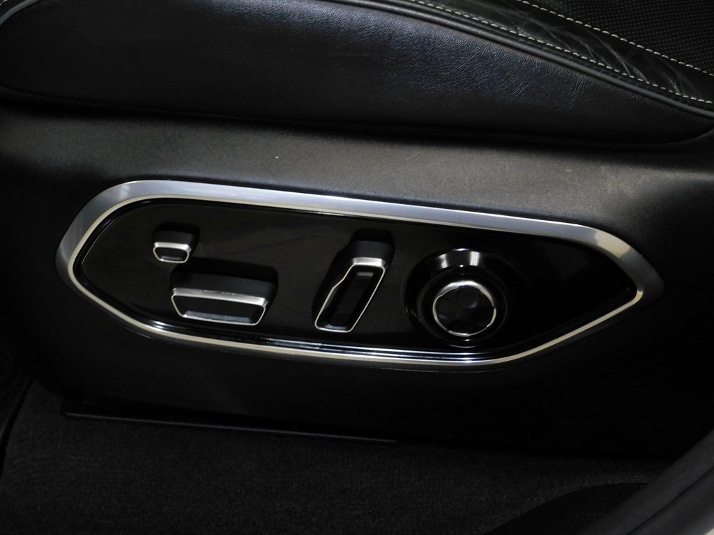 Jeep Grand Cherokee L Overland 4WD 2022