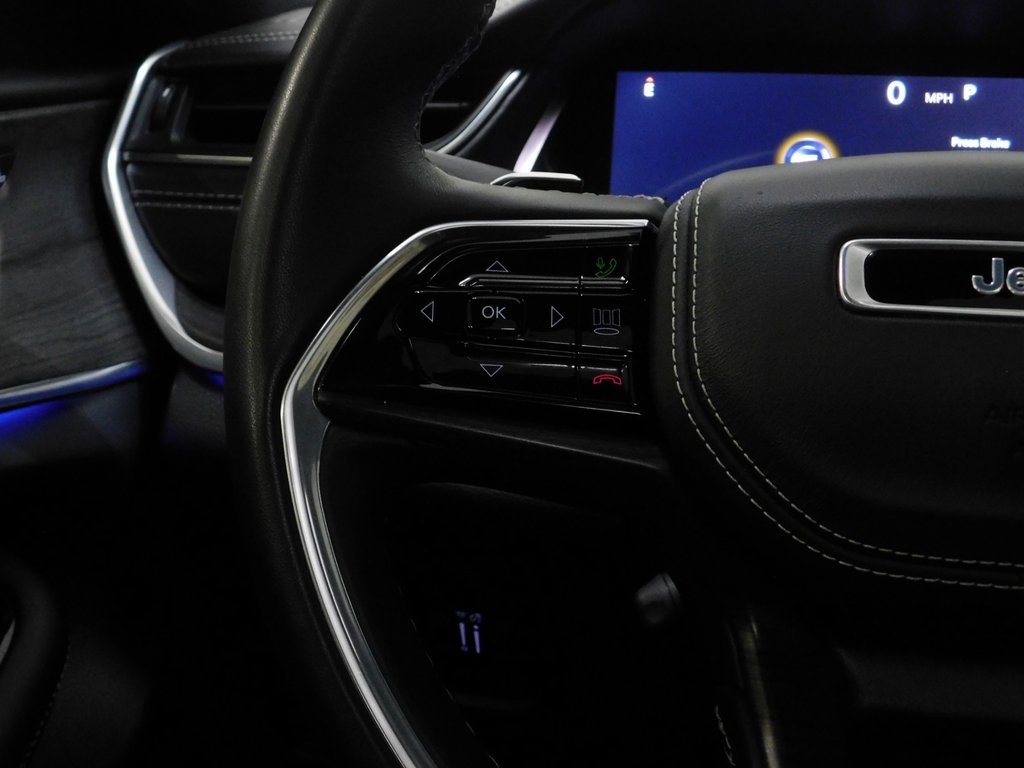 Jeep Grand Cherokee L Overland 4WD 2022