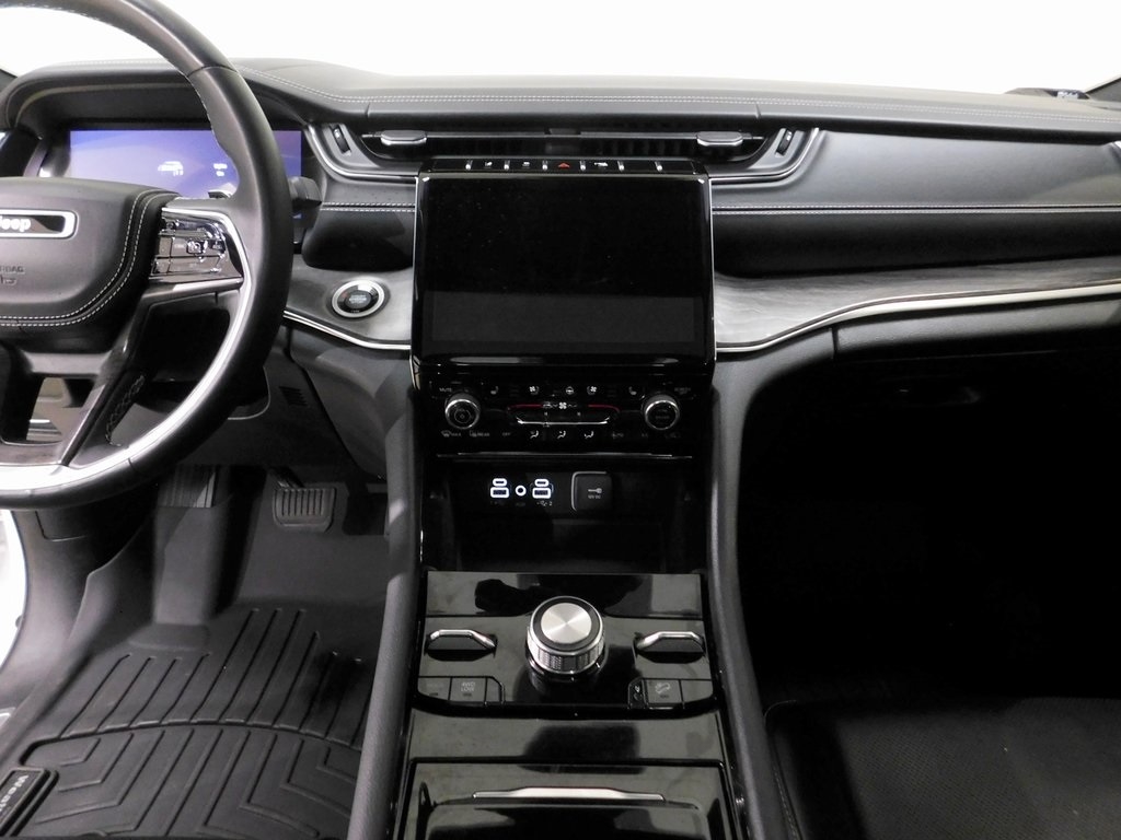 Jeep Grand Cherokee L Overland 4WD 2022