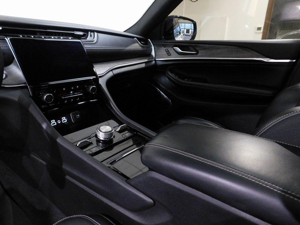 Jeep Grand Cherokee L Overland 4WD 2022