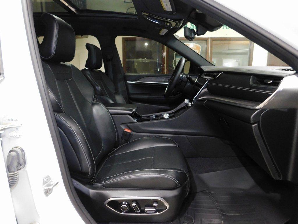 Jeep Grand Cherokee L Overland 4WD 2022