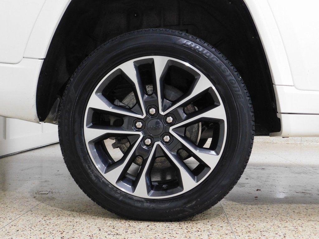 Jeep Grand Cherokee L Overland 4WD 2022