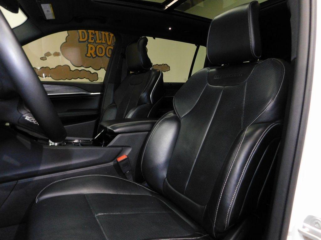 Jeep Grand Cherokee L Overland 4WD 2022