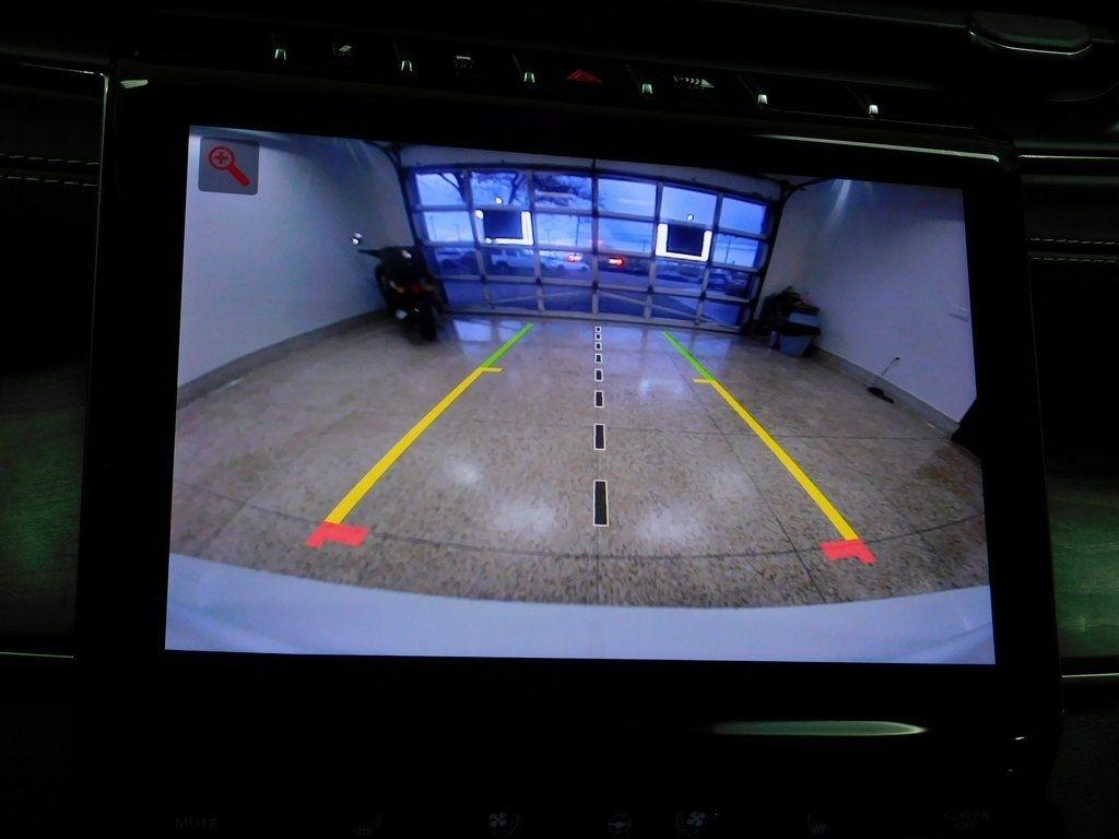 Jeep Grand Cherokee L Overland 4WD 2022