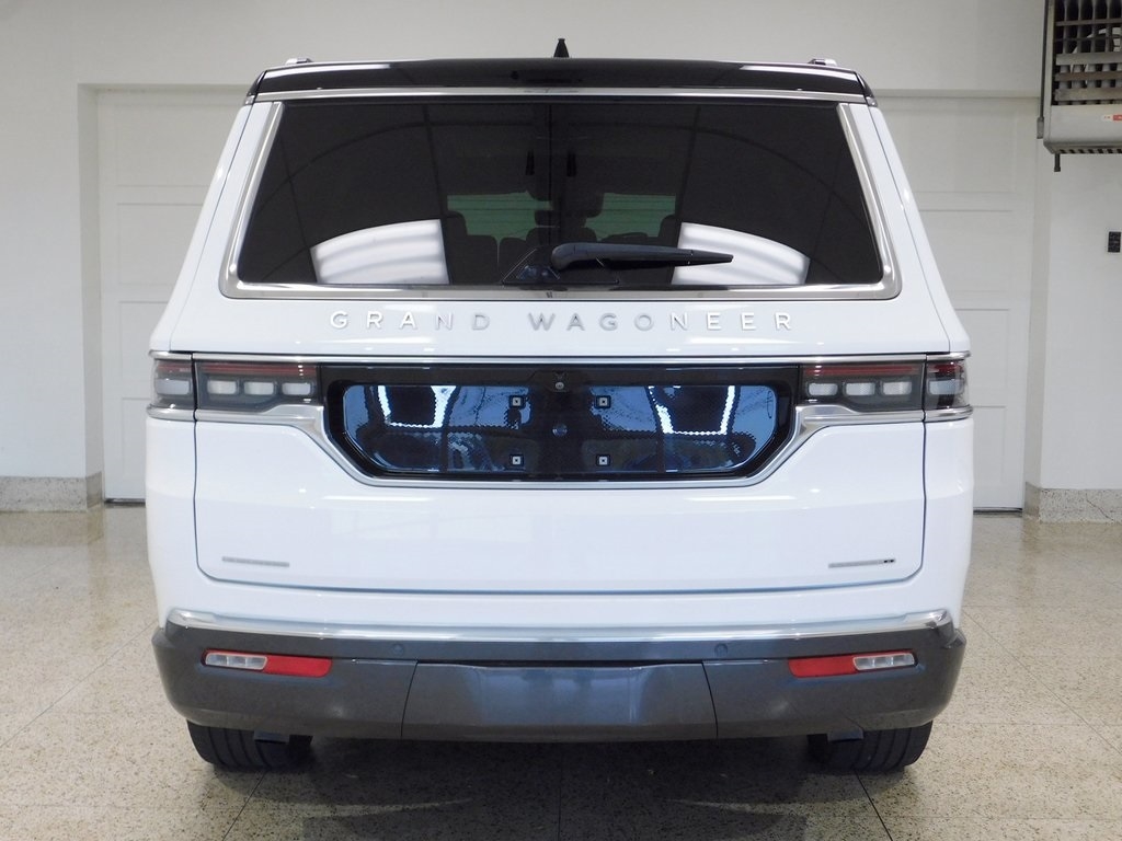 2022 Jeep Grand Wagoneer II photo 4