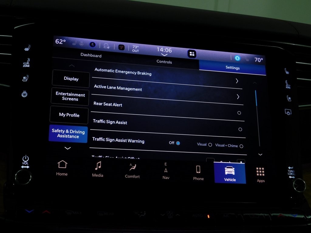 Jeep Grand Wagoneer Series II 4WD 2022