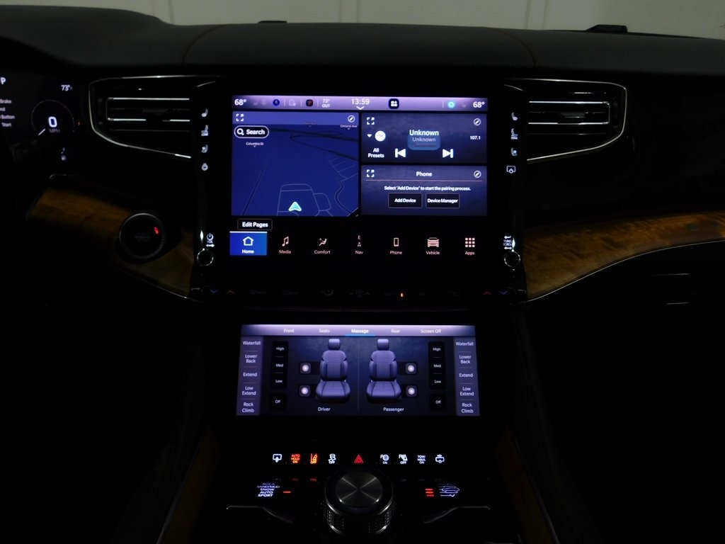 Jeep Grand Wagoneer Series II 4WD 2022