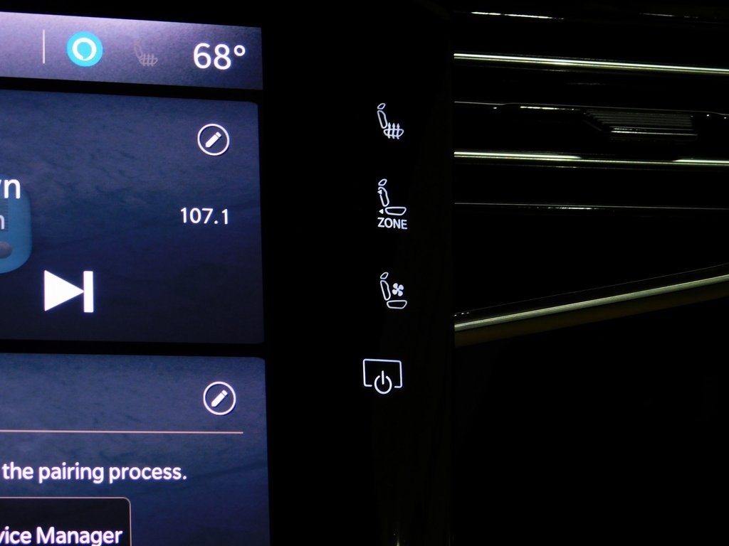 Jeep Grand Wagoneer Series II 4WD 2022