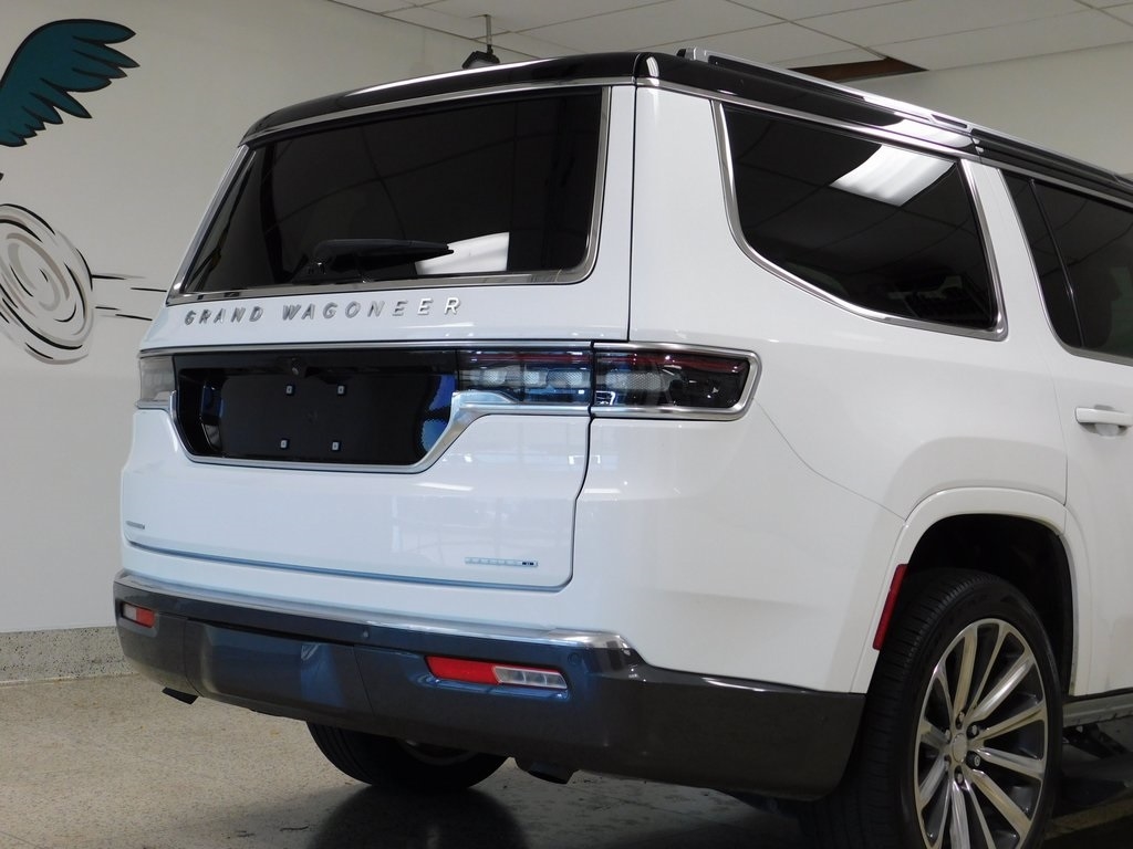 Jeep Grand Wagoneer Series II 4WD 2022