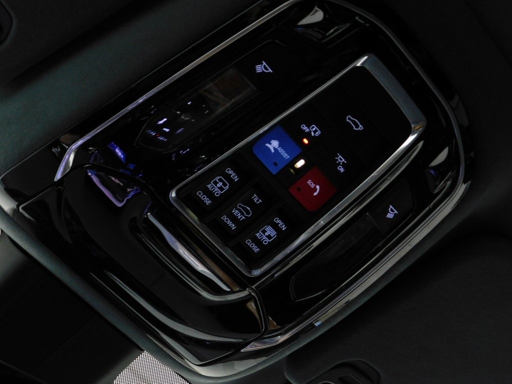 Jeep Grand Wagoneer Series II 4WD 2022