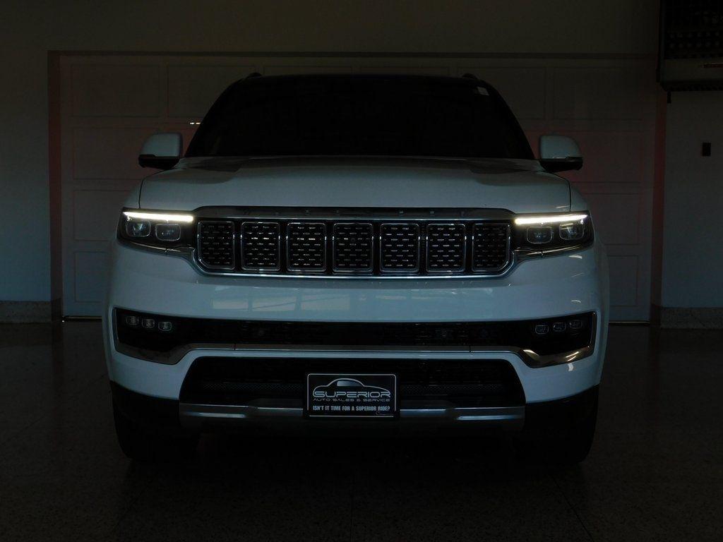 Jeep Grand Wagoneer Series II 4WD 2022