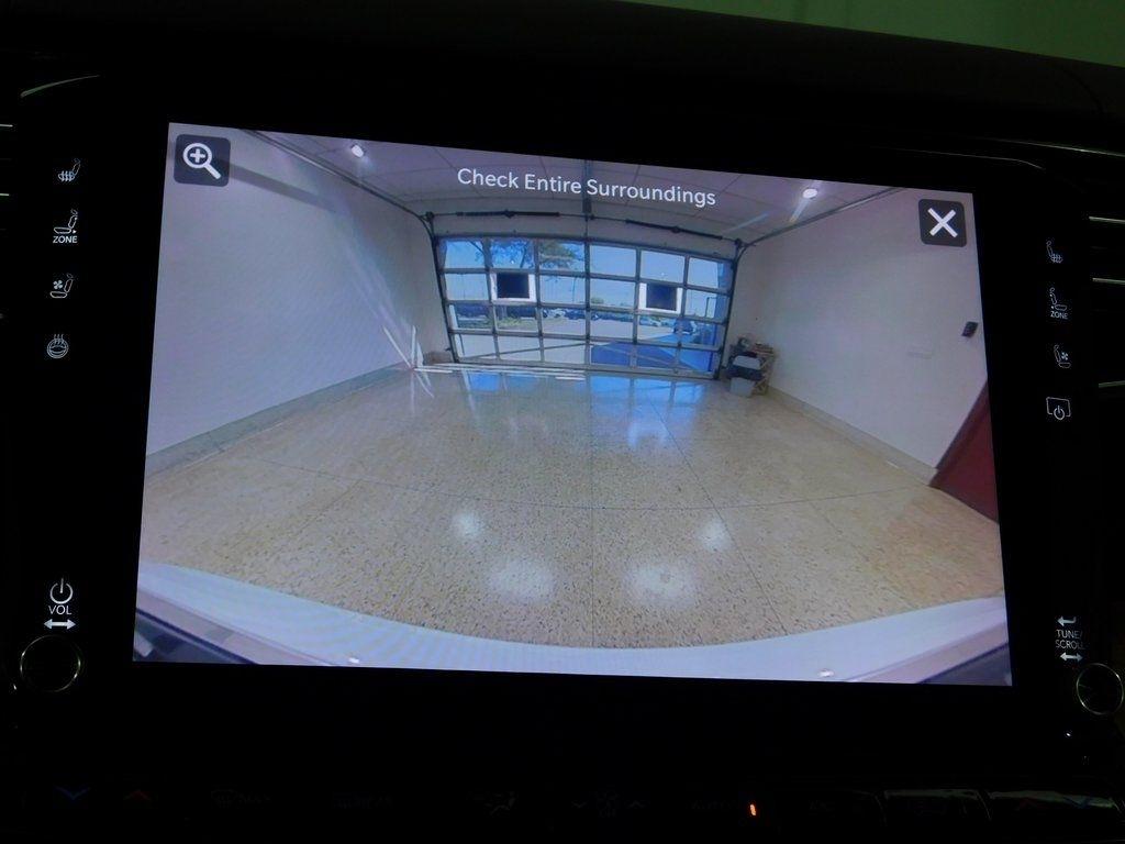 Jeep Grand Wagoneer Series II 4WD 2022