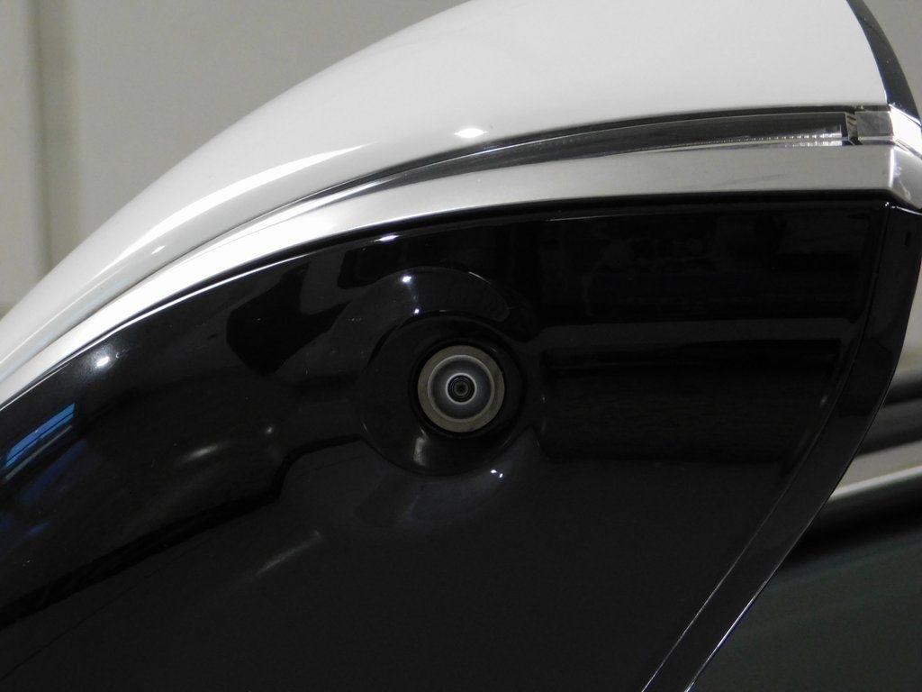 Jeep Grand Wagoneer Series II 4WD 2022