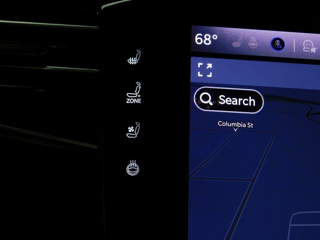 Jeep Grand Wagoneer Series II 4WD 2022