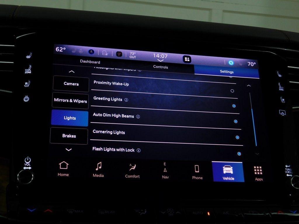 Jeep Grand Wagoneer Series II 4WD 2022