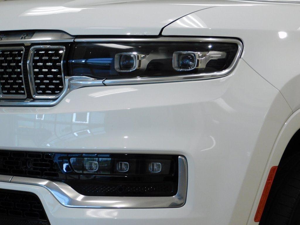 Jeep Grand Wagoneer Series II 4WD 2022