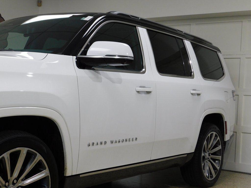Jeep Grand Wagoneer Series II 4WD 2022