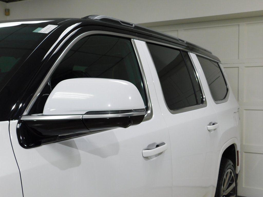 Jeep Grand Wagoneer Series II 4WD 2022