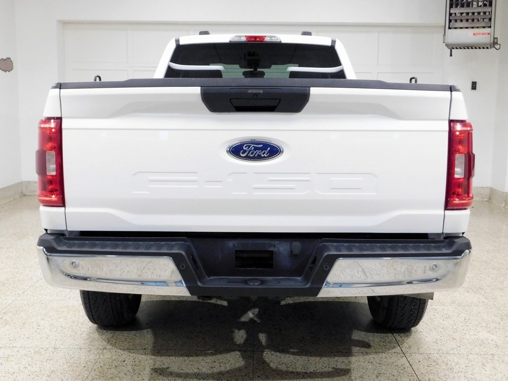 2023 Ford F-150 XLT photo 2